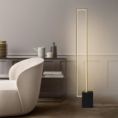 Lampe sur pied DEL Delta
