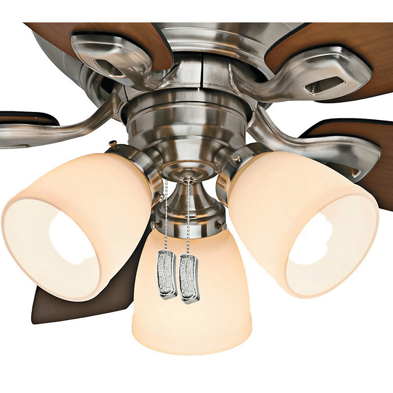 Ventilateur de plafond encastré à 5 pales 44 po avec chaîne de traction et ensemble d'éclairage inclus Durant, Nickel brossé