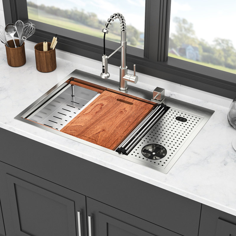 Évier de cuisine 33 po avec rondelle en acier inoxydable, longueur intérieure de 31 po pour une surface lisse et spacieuse facile à nettoyer