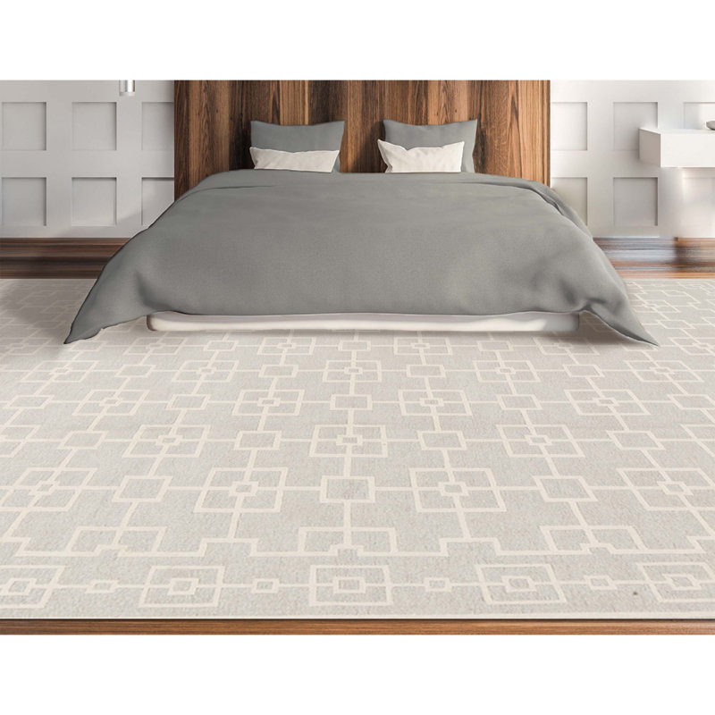 Himalayan Wool Geometric Area Rug in Silver/Brown