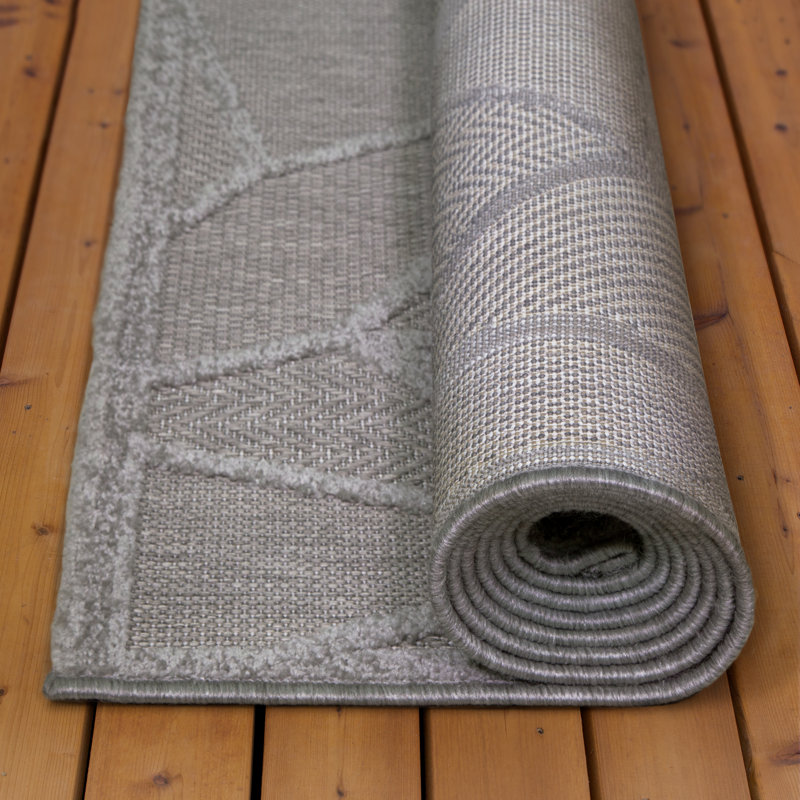 Geometric Indoor Rug, Rectangle 6'7" x 9'6"