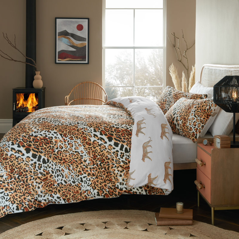 Blevens Animal Print Duvet Cover Set with Pillowcases, Orange/Brown, Kingsize Duvet Cover + 2 Standard Pillowcases