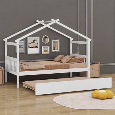 Lit en bois avec couchette