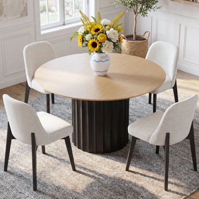 Ensemble de table de salle à manger pour 4 personnes Gelsey avec table ronde de 46 po et 4 chaises rembourrées