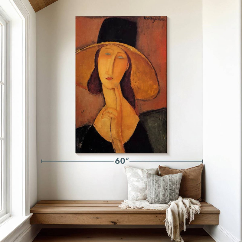 Leisha Jeanne Hebuterne dans un grand chapeau, H 51 po x l 34 po