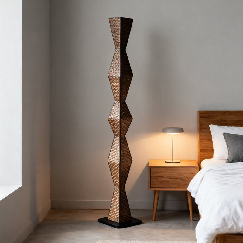 Décorations de colonnes en teck de style médiéval