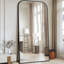 Miroir surdimensionné arqué en métal surdimensionné-1991318399-1991318274
