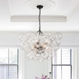 Lustre à niveaux unique et remarquable à 8 lumières