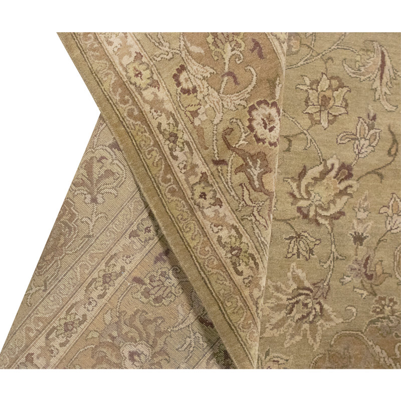Hand Knotted Wool Oriental Area Rug in Gold