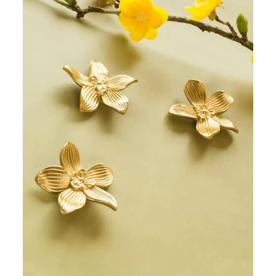Petal Knobs Brushed Gold Cabinet Knobs, Dresser Drawers Knob Cute Handle Hardware Door Knobs, 8 Pack
