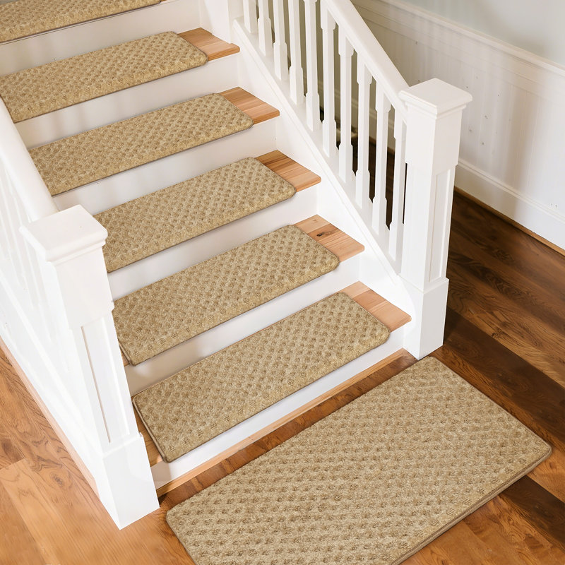Rease Diamond Pattern Bullnosed Stair Treads (14pc) With Landing Mat (1pc) Set, Khaki Mini Diamond Trellis