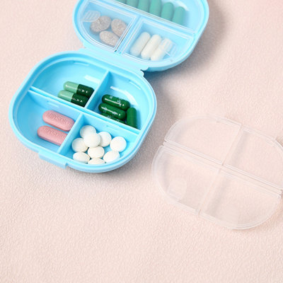 Plastics Storage device MoistureProof Mini Weekly Organizer Box 7 Grids Portable For Travel With Removable Individual Containers