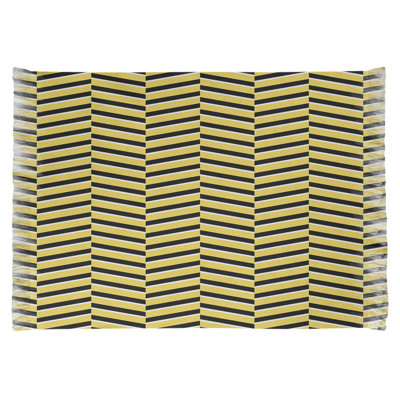 Tapis à rayures jaune en rupture