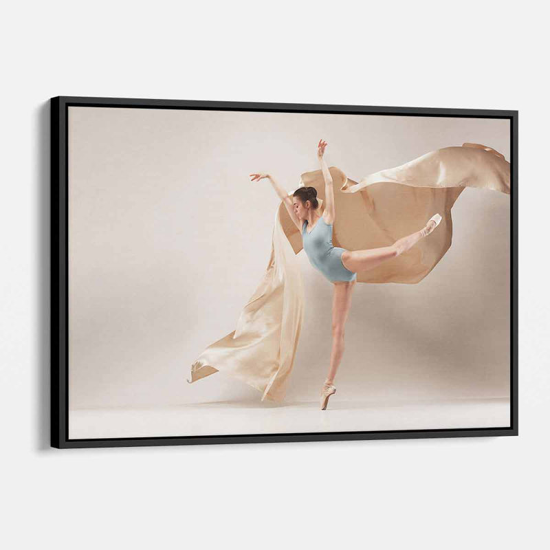 Gitti, ballerine gracieuse blanche sur toile, H 12 po x l 16 po, Cadre noir