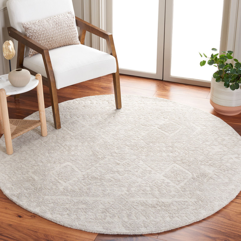 Bellwether Hand Tufted Wool/Cotton Oriental Rug in Beige/Gray, Round 6'
