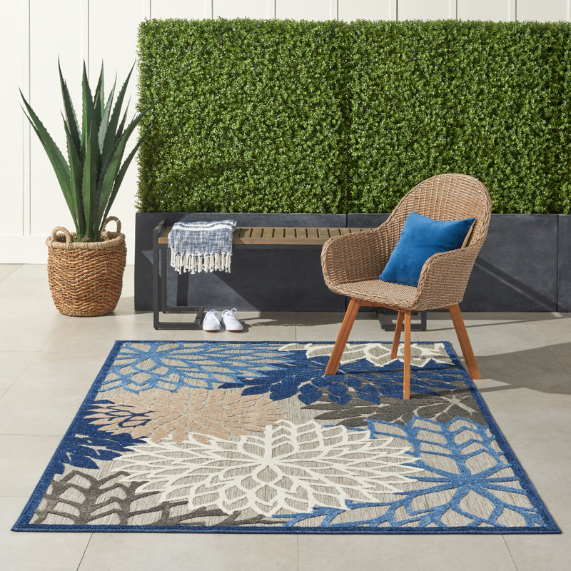 Ciann Floral Blue Multicolor Indoor / Outdoor Area Rug, Rectangle 5'3" x 7'5"