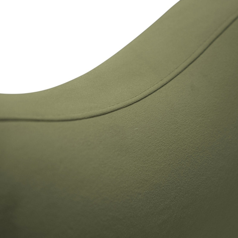 Grand lit olive, rembourré Boucle, mobilier de chambre transitionnel, soutenu par des pieds en bois, Queen, Olive Green