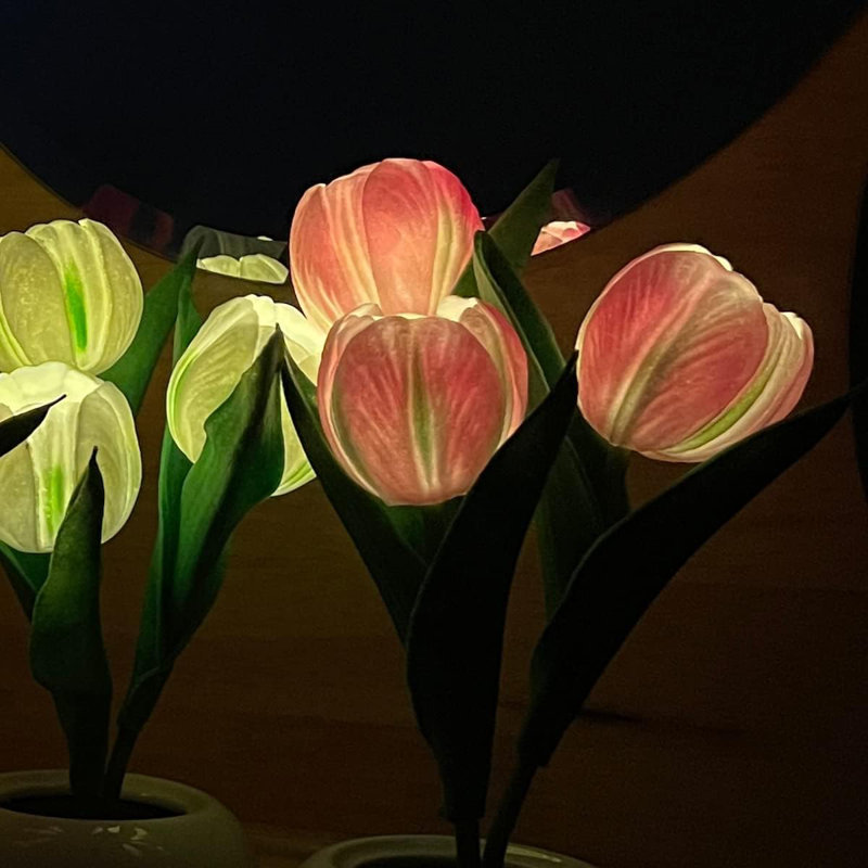 Tulip Lamp