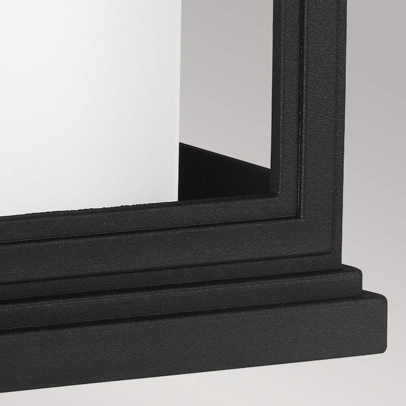 Cailín Outdoor Flush Mount, 34.2cm H x 19.1cm W x 17.8cm D