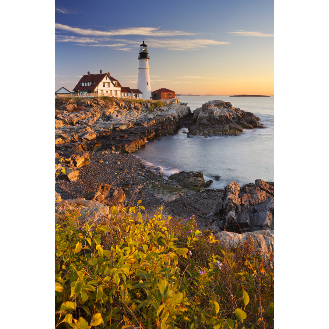 Portland Head Leuchtturm, Maine, USA bei Sonnenaufgang von Sara_winter - Kunstdrucke ohne Rahmen auf Leinwand