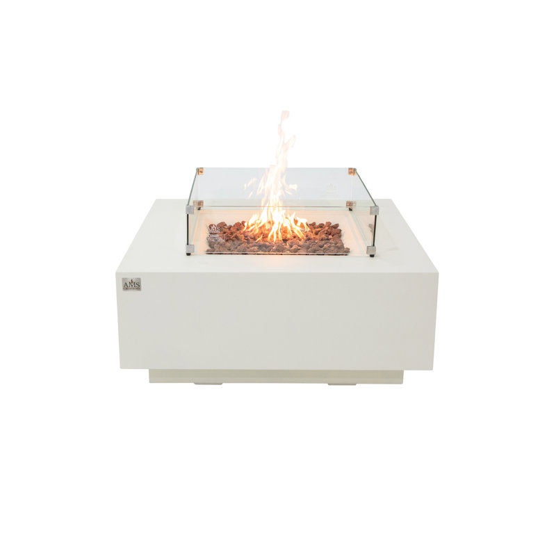 L'ensemble de table de foyer d'extérieur au gaz naturel en béton de 40 po Brooklyn comprend un pare-vent et un couvercle de brûleur