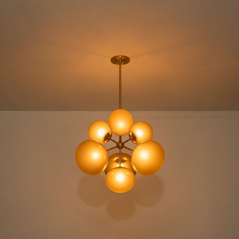 Lustre moderne de style Mid-Century doré avec globes en verre café dégradé, luminaire suspendu à 4 ou 7 lumières, hauteur réglable de 27 à 75 po pour les plafonds inclinés - Répertorié ETL