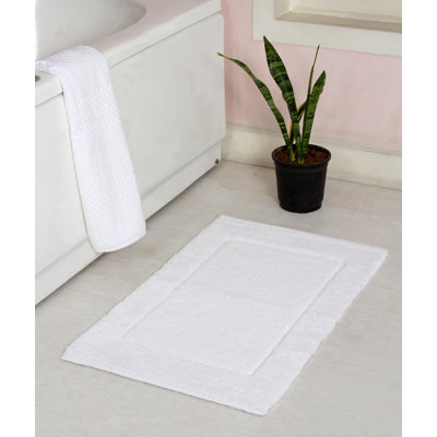 Tapis de bain Levaughn