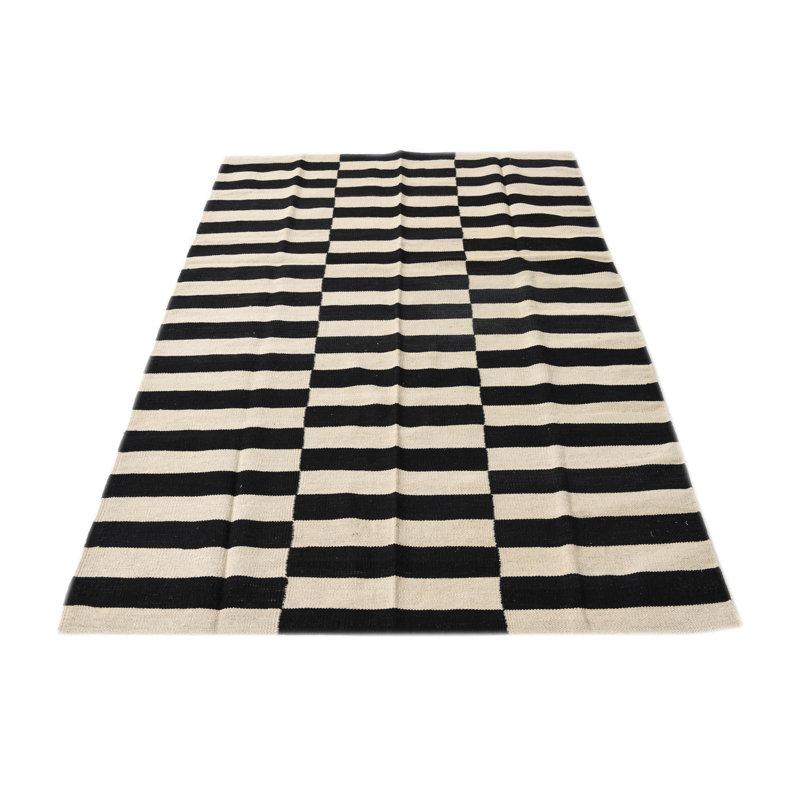 Tapis noir et blanc Newsom