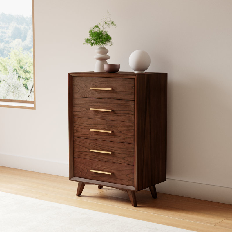Capricorn 28'' W 5 - Drawer Dresser