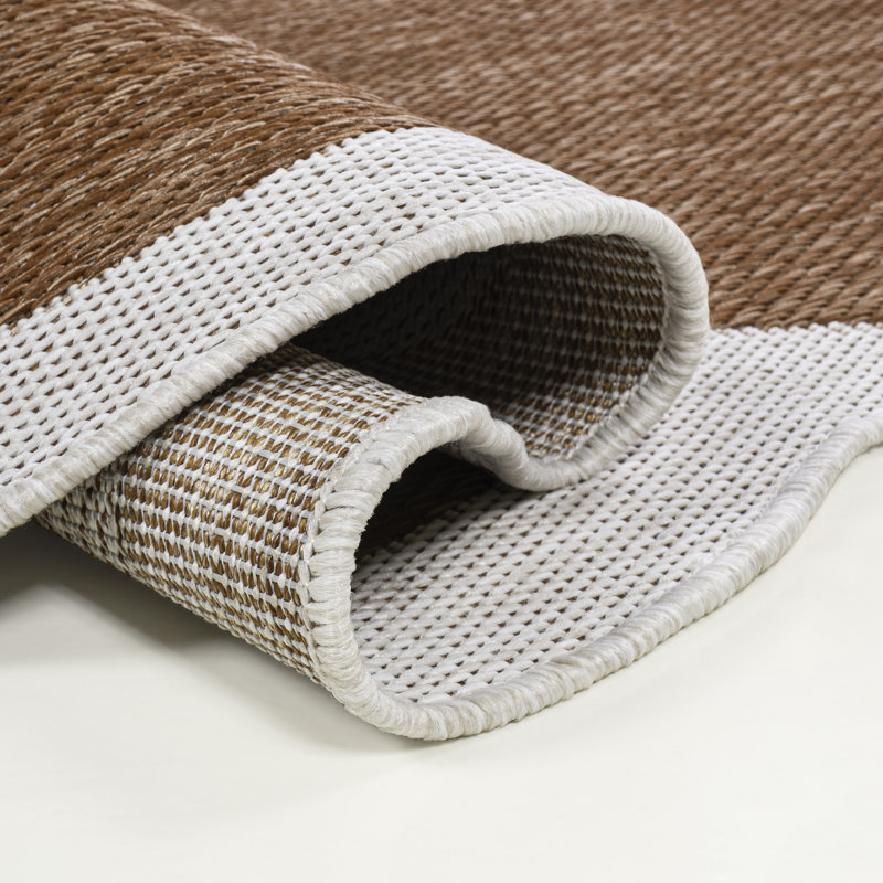 Manado Classic Cottage Two-Tone Scalloped Terra/Cream Indoor/Outdoor Rug, Novelty 5'3" x 7'7"