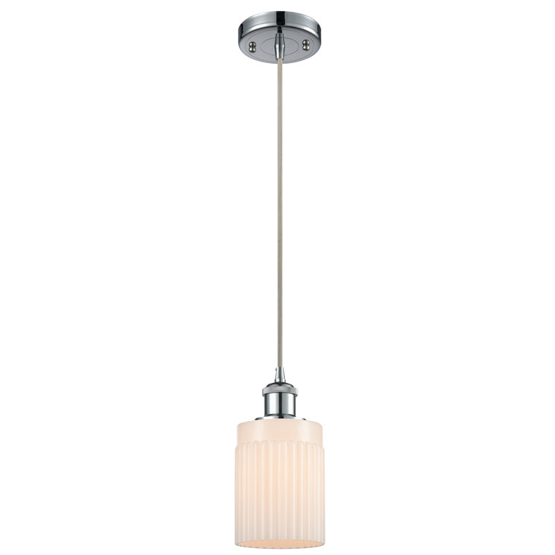 Luminaire suspendu simple à 1 lumière Kamena, Blanc mat, Ampoule non incluse, Chrome poli