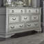 Très grand lit à panneaux, commode et miroir, ensemble de chambre à coucher avec deux tables de chevet-117969648