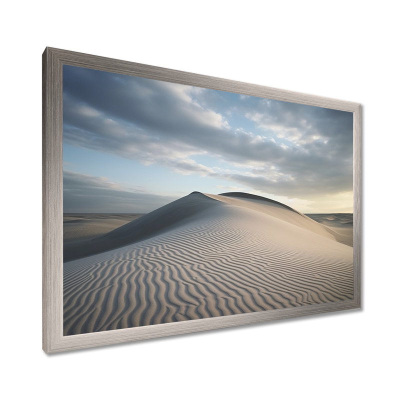 «Black and White Dunes Photo III - Coastal Beach», reproductions encadrées, H 24 po x l 32 po, Cadre photo argenté
