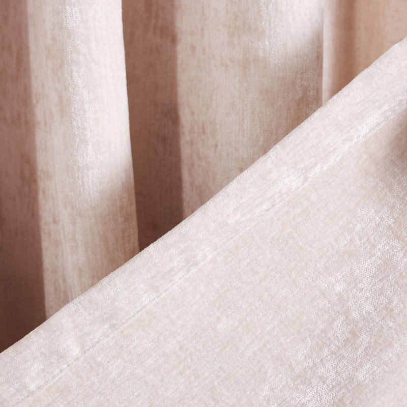 Panneau de rideau simple obscurcissant avec œillets Jeremiah, L 52 po x L 96 po, Beige