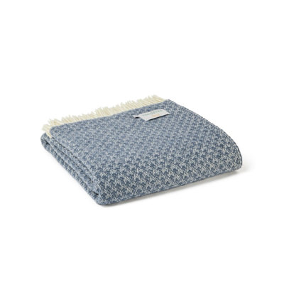 Lifestyle Isobel Crescent Geometric Blanket with Fringe