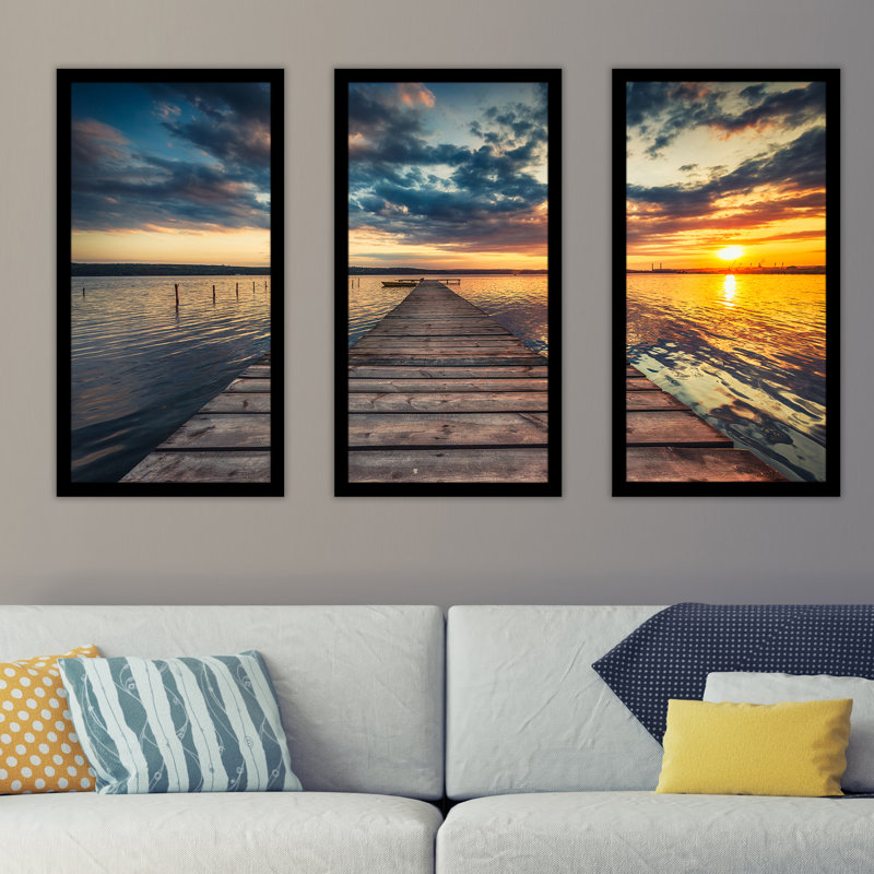 «Small Dock and Boat», ensemble de 3 reproductions de photos sur acrylique, H 33,5 po x l 52,5 po x P 1 po