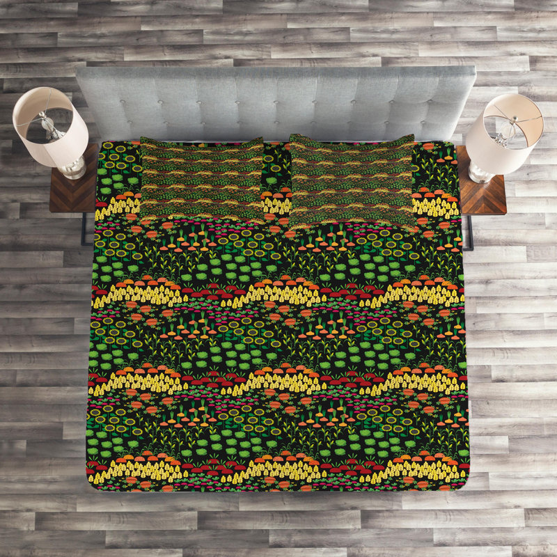 Vegetables Farmhouse / Country Coverlet, King Bedspread + 2 Shams