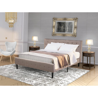 Base de lit plateforme Nolan - Tête et pied de lit tapissier en tissu de velours taupe brun touffeté à boutons, pieds noirs, très grand lit