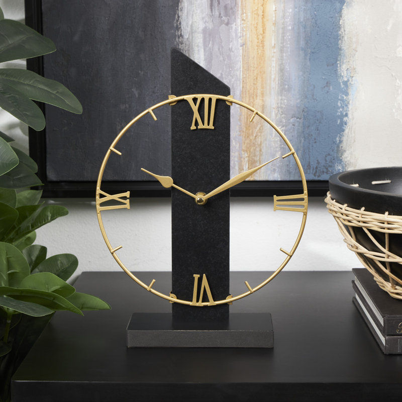 Horloge décorative abstraite en bois noire avec support en angle