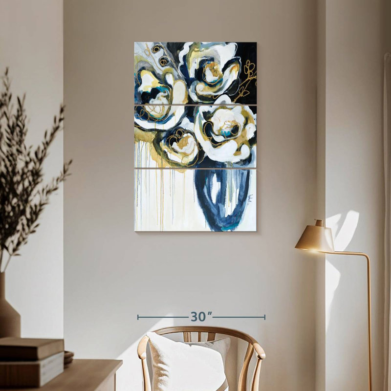 Avery en fleurs en bleu, H 57 po x l 36 po