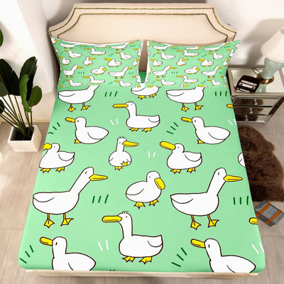 Farmhouse Duck Fitted Sheet Set - Soft Luxury Bedding with Cute Livestock Animal Design - Themed Bed Cover with Elastic Pocket & Pillowcases
