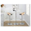 Ensemble de 3 tabourets de bar pivotants à hauteur réglable, coloris naturel et gris, avec base et repose-pieds chromés.