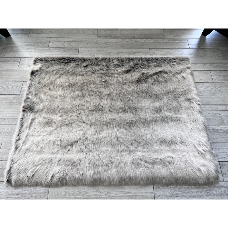 Mar Vista Faux Sheepskin Indoor Rug, Rectangle 8'6" x 11'6"