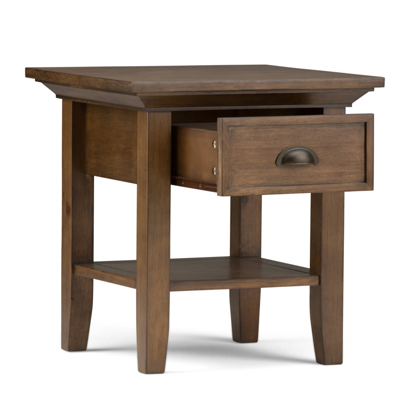 Table de bout transitionnelle en bois massif l 19 po avec tiroir, tablette ouverte et pieds fuselés Redmond