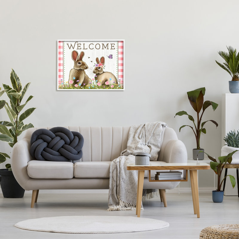 «Welcome Plaid Spring Garden Rabbits» par Elizabeth Tyndall - cadre flottant, impression sur bois