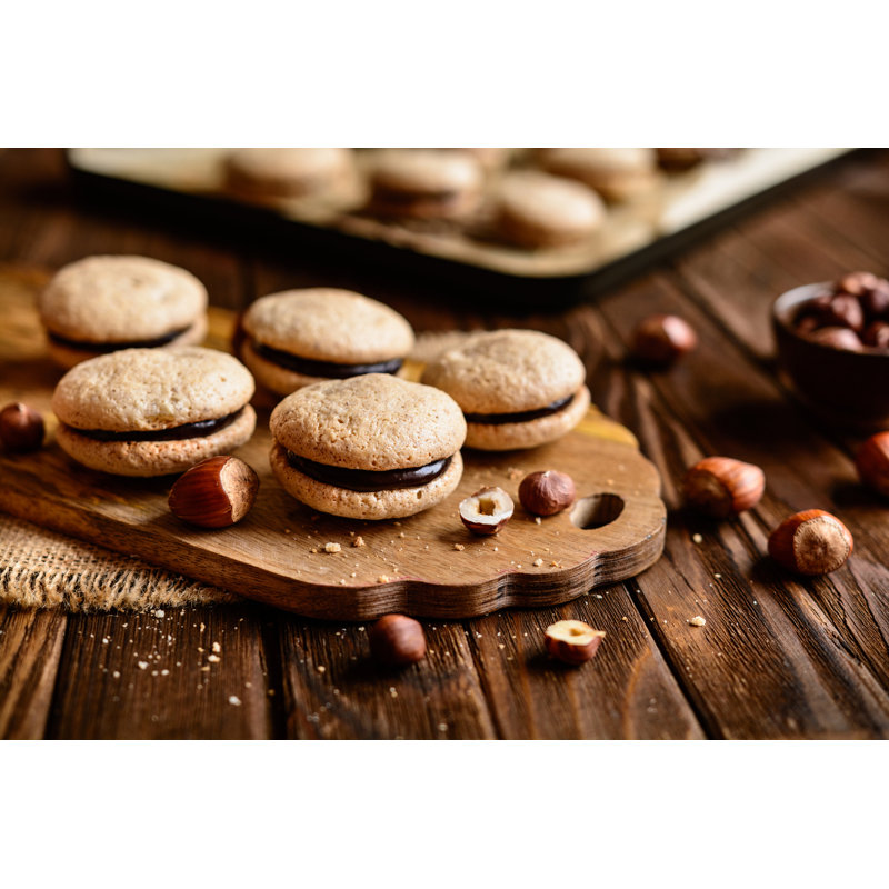 Hazelnut Shortbread Sandwiches - Photographie sur toile tendue, L 30 po x H 20 po