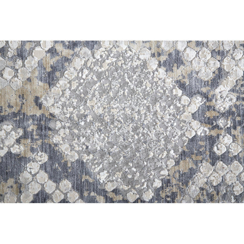 Geometric Area Rug in Gray, Runner 3' x 10'