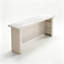 Table de bar longue et moderne avec compartiment de rangement latéral ouvert-486306215