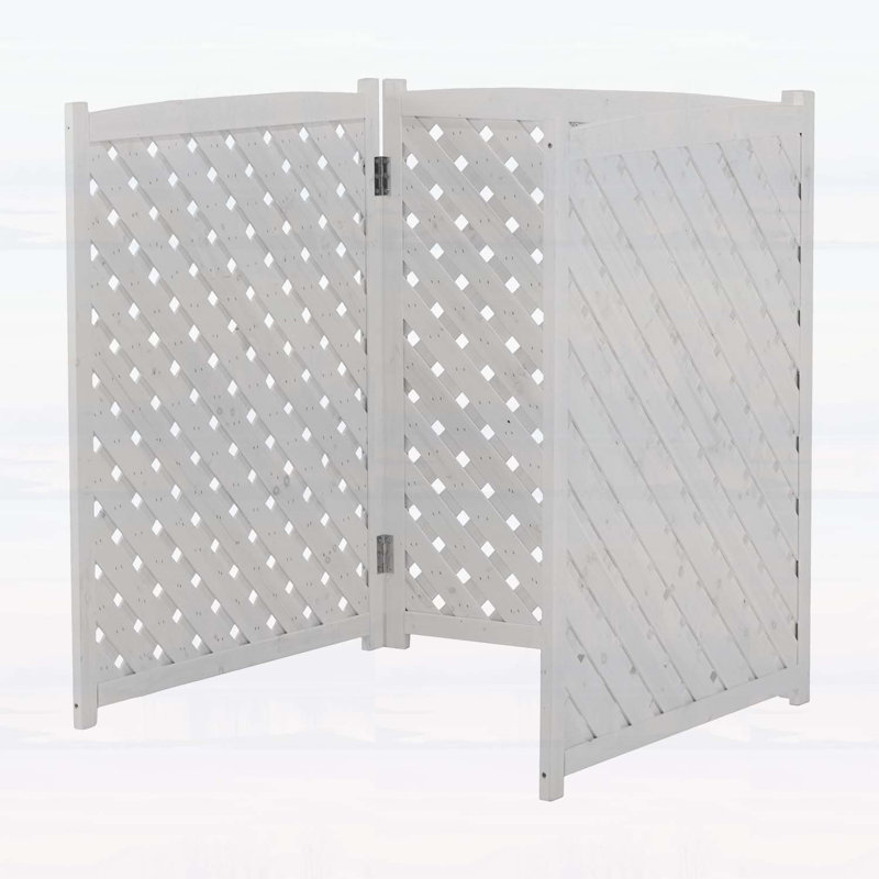 Wooden Screen for Enhanced Privacy and Ventilation