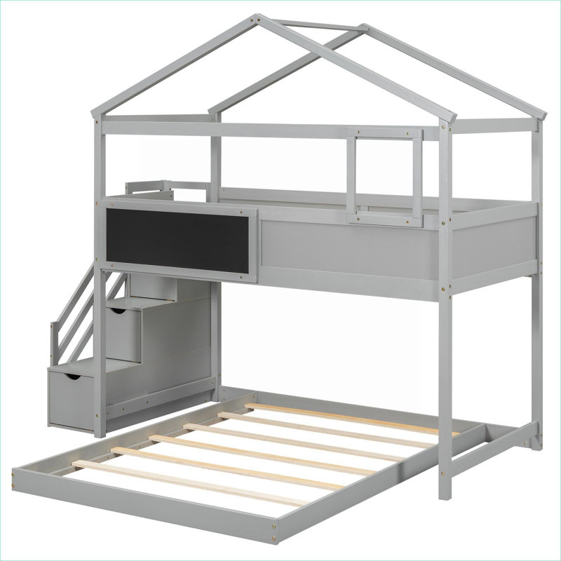 Structure de lit superposé en pin massif, gris neutre, conception simple au dessus d'une chambre double avec escalier de rangement et tableau noir pour chambre d'enfant